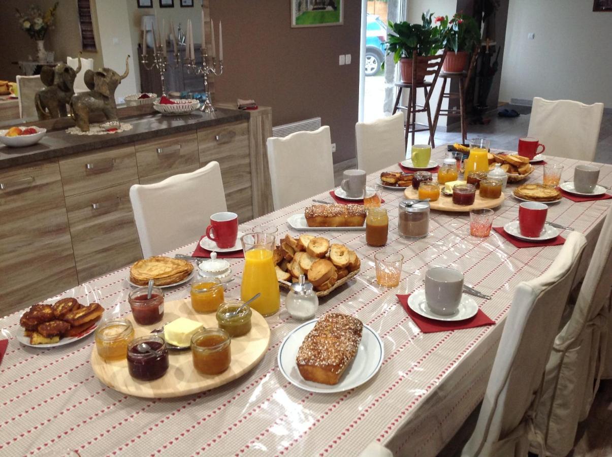 La Freycenette Bed & Breakfast Arlempdes Bagian luar foto